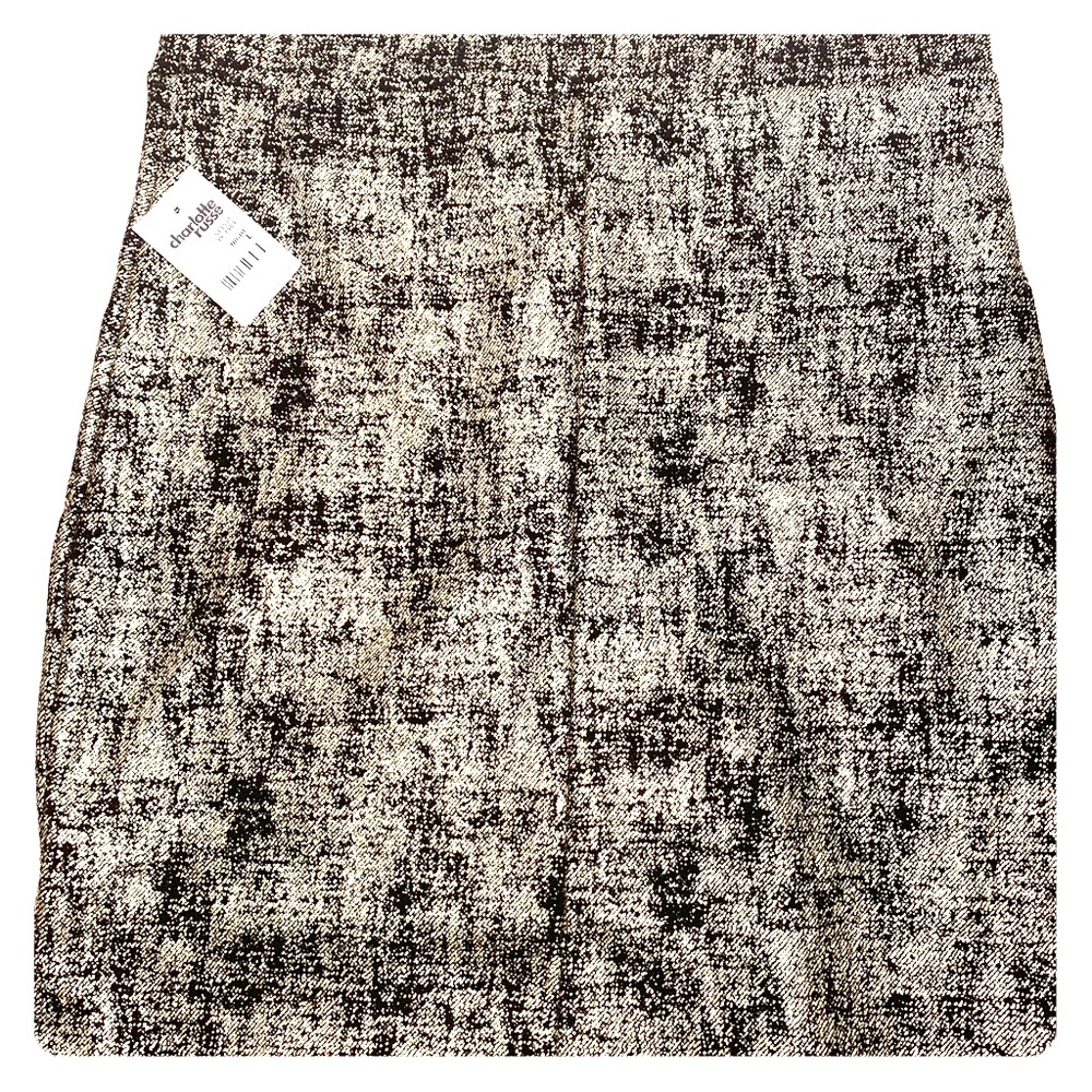 Shiny black and gold skirt